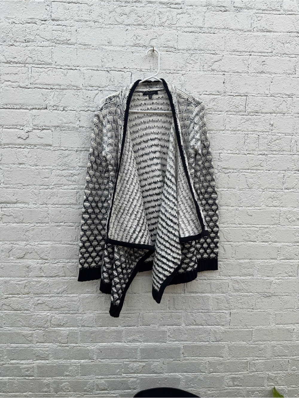 Romeo & Juliet Couture Black and White Open-Front Knit Cardigan